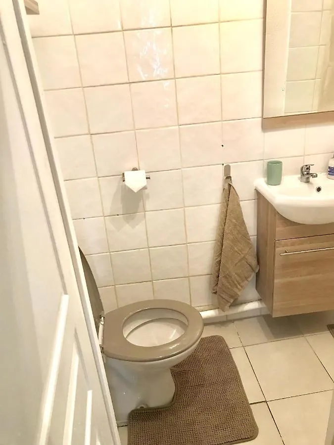 Jolie T2 La Ciotat Apartment 0*,