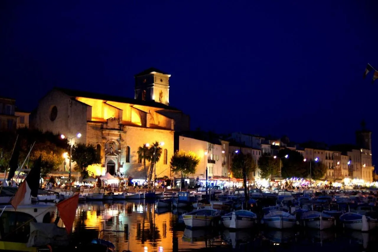 Jolie T2 La Ciotat Apartment